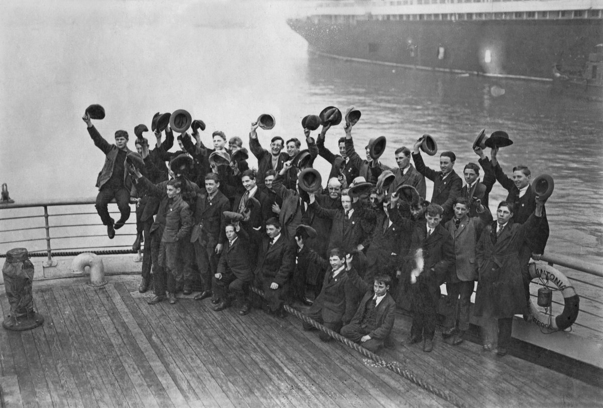 WDYTYA? Magazine tweet media