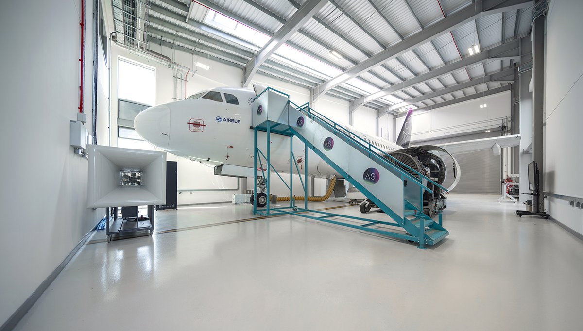 Get an exclusive sneak peek at our cutting-edge campus! As part of <a href="/newarkcreatesuk/">Newark Creates</a> Festival of Curiosity, join us for an exciting tour. Discover state-of-the-art technology and the future of aviation education✈️ Don’t miss out—secure your spot now: bit.ly/3yRU8U8 🎟️