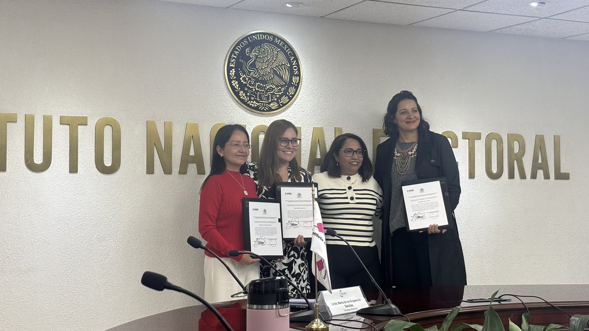 ErikaStradaRuiz's tweet photo. La integración del Consejo General del @iecm se renueva y tendré la oportunidad de coincidir con @Cciliahc @MaimelGuerra y Ángeles Gil. Bienvenidas a esta maravillosa institución 👏👏👏 https://t.co/WgaK1dnLGY
