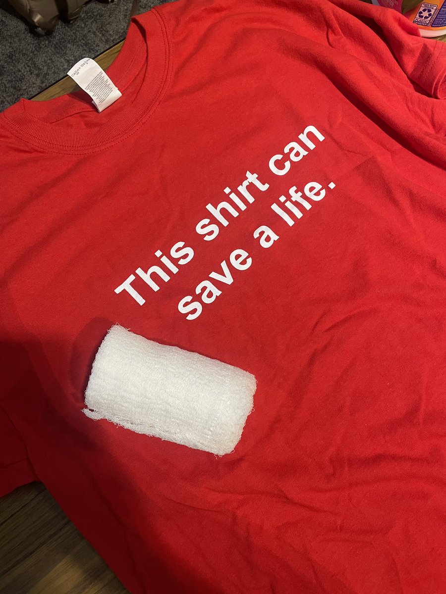 TJU_SRS's tweet image. Wednesday we trained 120+ medical students with @TJU_SRS on @StopTheBleed! The program started by Amrita Iyer ‘25 @amritaiyer , @JoshuaAMarksMD1, and Nora Kramer (Injury Prevention and Outreach Coordinator) 2 yrs ago to boost community preparedness re: bleeding interventions!