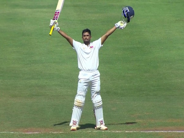 AsianNewsInter1's tweet photo. All-rounder Musheer Khan suffers neck fracture in Lucknow road accident

Read @ANI Story |  https://t.co/n2BIqBDRzO
#MusheerKhan #Fracture #accident #cricket #Lucknow https://t.co/iJqFjvHW1f