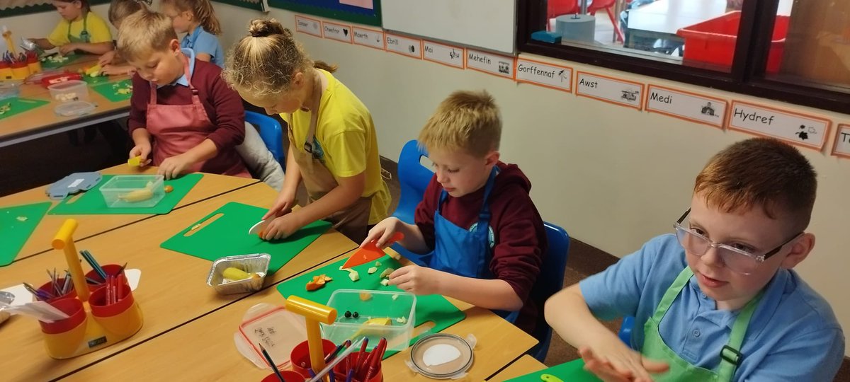 LPCommunity_'s tweet image. Year 4 cooking #lookingafterourbodiesandminds