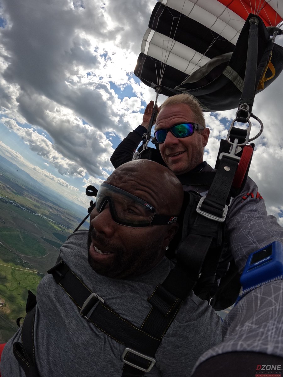 DZONESkydiving's tweet image. Oh man... that was pretty cool #Montana #dzone #tandemskydive #feelthefreedom #threeforks #skyjump