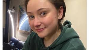 Funérailles de Philippine:A cause d'un dysfonctionnement politique et judiciaire, Philippine. (une victimede plus),à été sauvagement assassinée par un oqtf multi recidiviste. La responsabilité à  l'idéologie de certains juges est engagée. La France est devenue une nation faible.