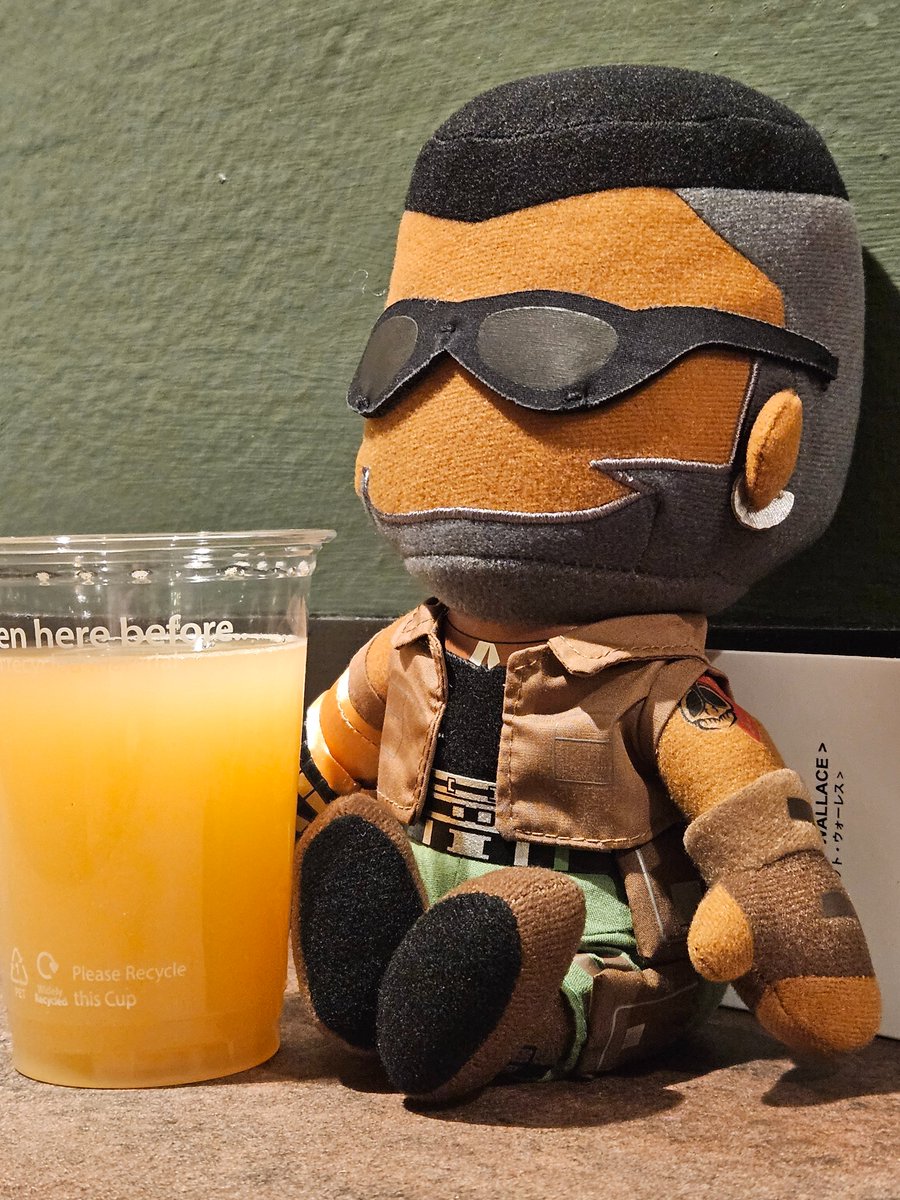 Barret enjoying a drink before the show at dissident worlds in London #final