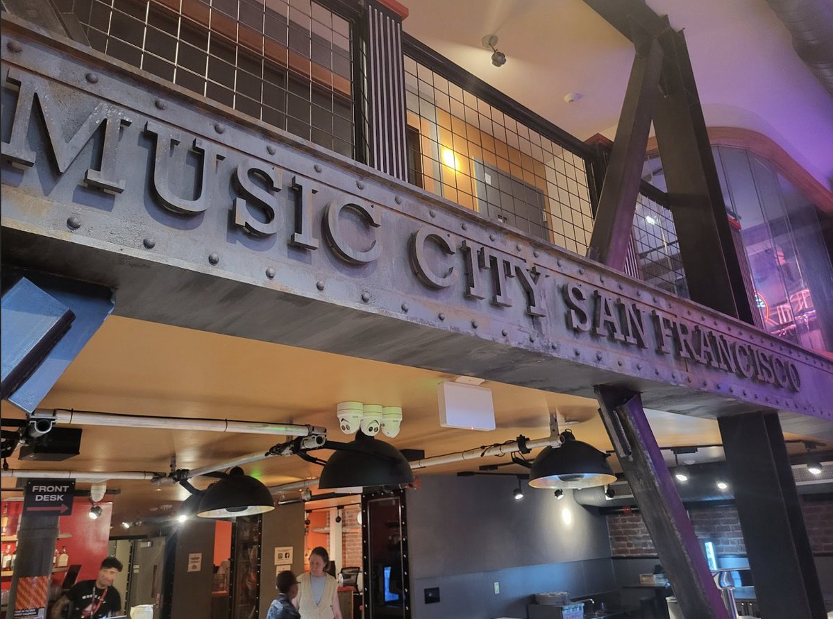 LocalMusicMural's tweet photo. The south outside wall of the Music City Hotel / San Francisco Music Hall of Fame is the centerpiece of the Bay Area Music Mural.

Check out some of the cool things we are offering as perks in the Indiegogo campaign to raise funding for the project :)

https://t.co/LIy6aUWkBB https://t.co/Q4G2hUgrCI