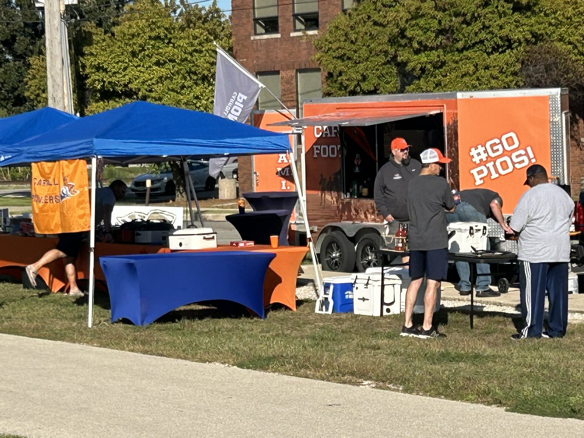 You can’t tailgate all day if you don’t start at 9 am. Welcome back Pio Nation!! #HomeOpener #GoPios #CUatSchneider 

<a href="/carrollu/">Carroll University</a> <a href="/piofootball/">Carroll U Football</a> <a href="/visitwaukesha/">Waukesha Pewaukee</a>