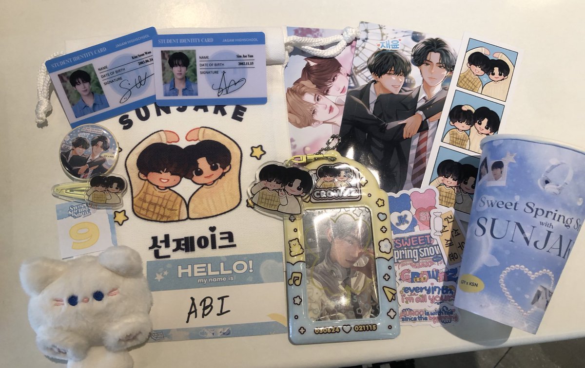 Hypen_Up7's tweet photo. As a SunJake biased ENGENE, I knew na I needed to attend this CSE! So happy I did as I had so much fun, met new friends, and gained so much memories💛
#SweetSpringSnowWithSunjake 👑💙 https://t.co/q6NTxzaSpt