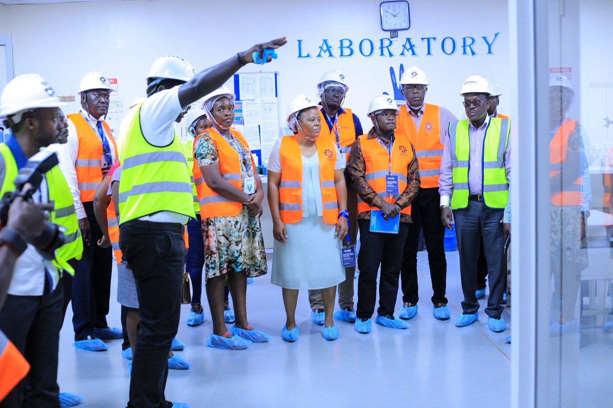 EAMedicalVitals's tweet photo. The Parliamentary Committee on Health, led by Chairman Dr. Joseph Ruyonga and Vice Chairman Dr Sam Opio Acuti,along with other honorable members, visited our factory for an oversight. 

The Chairman praised East African Medical Vitals for its excellent work in promoting the Buy Uganda, Build Uganda (BUBU) initiative, Jobs created and the professionalism demonstrated by both the employees and employers in producing quality medical gloves for Ugandan and EAC region.

@Parliament_Ug #BUBU #EAMV