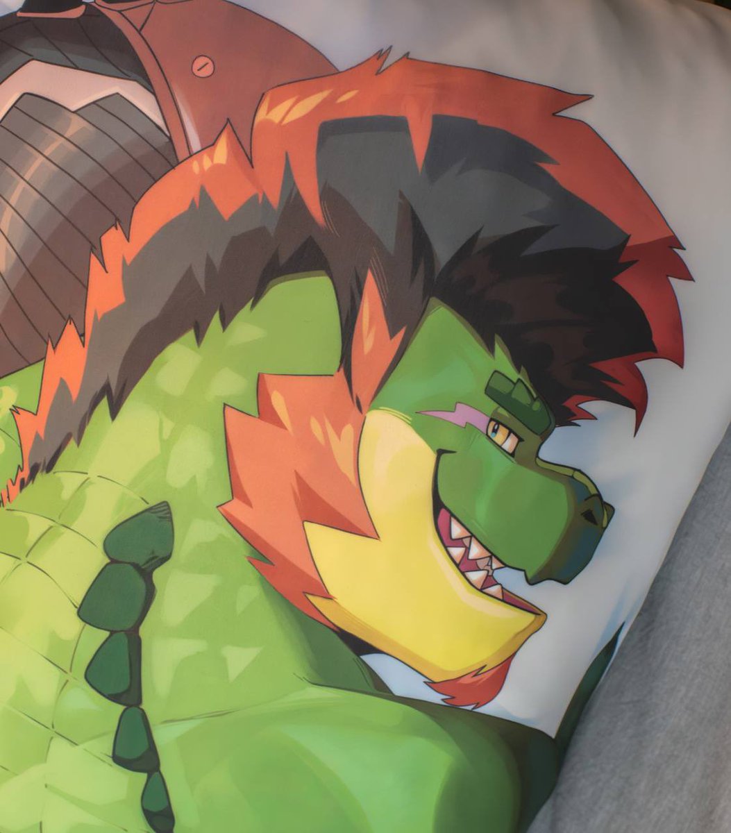 invaderthegator's tweet photo. BIG ANNOUNCEMENT OCTOBER 4TH 🐊👀 https://t.co/ZpyyJ99xQP