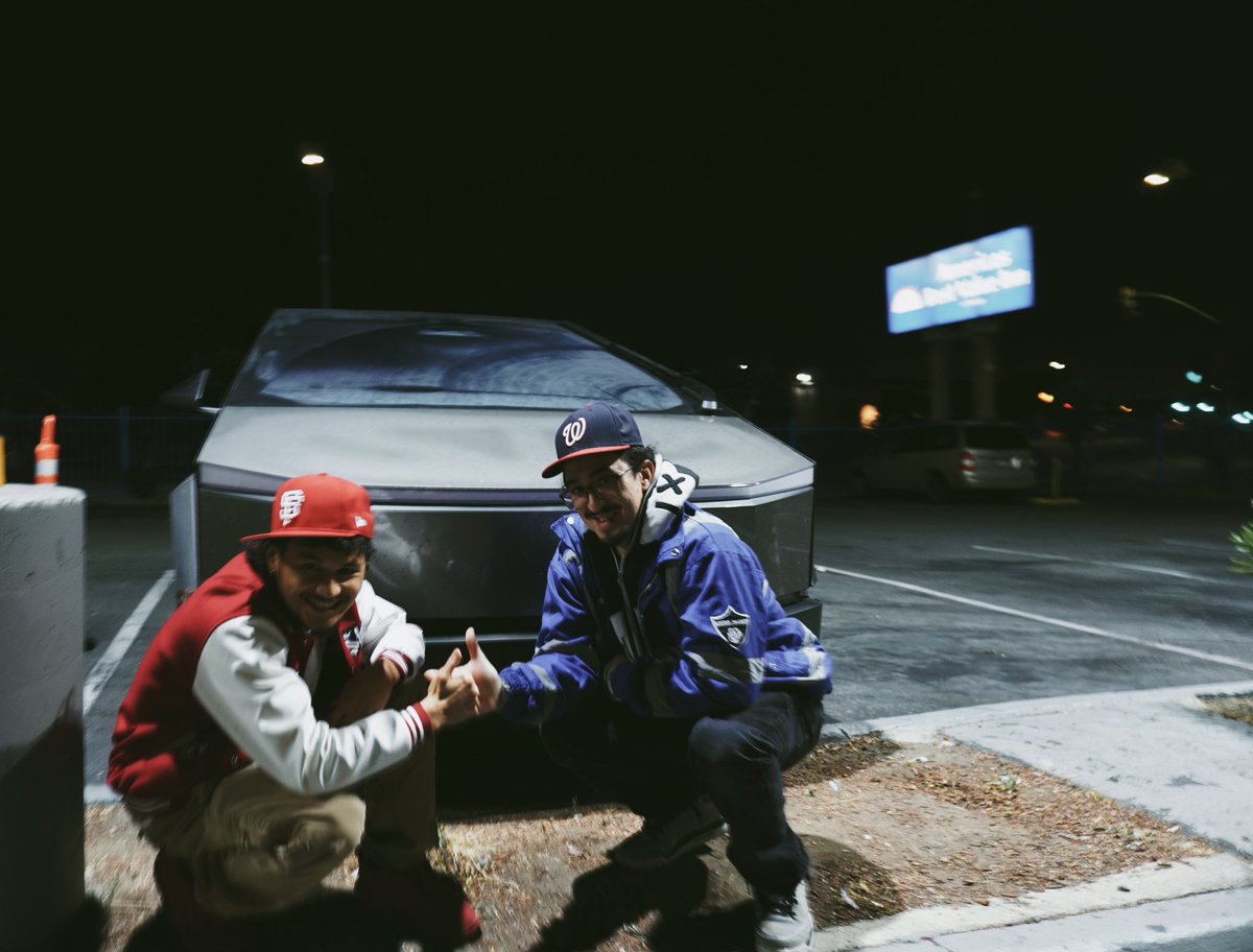 SHOP REBEL STATUS CO. tweet media