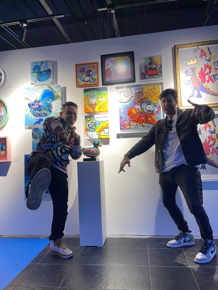 YuZapata3SC's tweet image. Bogotá Art Week is on fire 🔥
This weekend I’m exhibiting my Palometas next to @judasaca_art at Soyarte Expo in San Felipe Art District and today I’ll be painting a live piece with #BombaySapphire