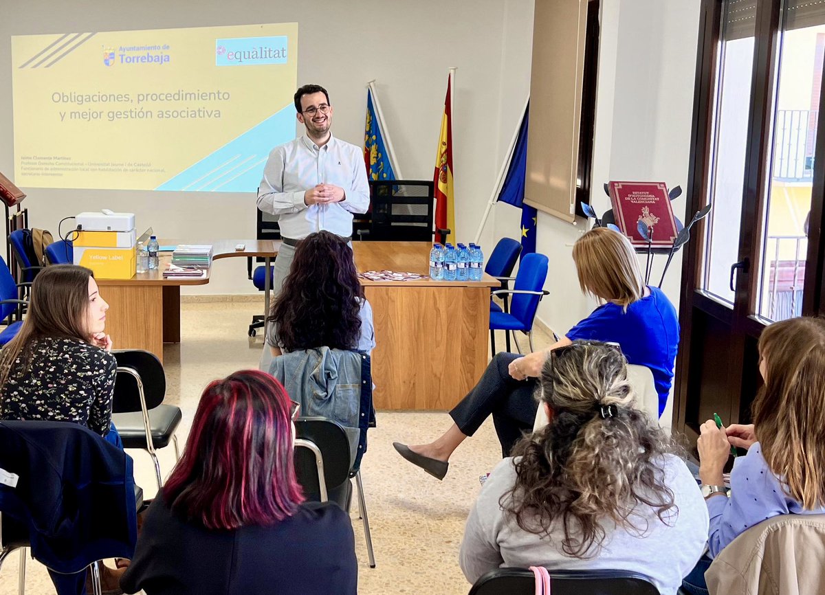 jaimeclemar's tweet photo. 🗣️ Formación sobre gestión asociativaen @Ayto_Torrebaja junto a @equalitat 🤝
Una iniciativa clave para que las entidades sin ánimo de lucro 🌱 sigan desarrollando su labor 💪 y vertebrando el territorio en nuestras zonas rurales 🌲 
ℹ️ ⏩ https://t.co/xUU229w9P8 https://t.co/PqwuxtNTgI