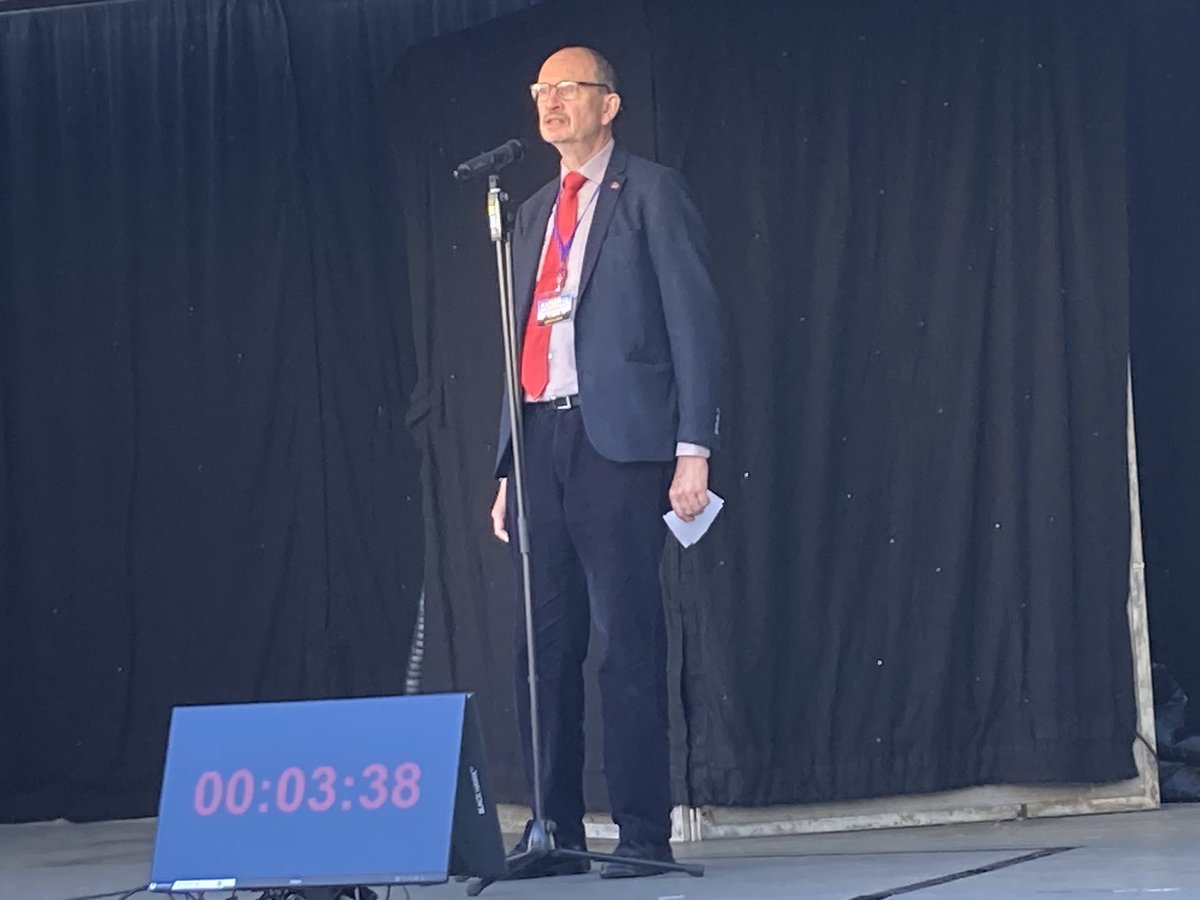 East Anglia Bylines (@bylineseast) on Twitter photo Ex-Labour MP for Ipswich, <a href="/sandyofipswich/">Sandy Martin</a>
“We can’t fix Brexit, we need to bin Brexit.”
“The Labour Party leadership needs to listen!”
#RejoinMarch Ex-Labour MP for Ipswich, <a href="/sandyofipswich/">Sandy Martin</a>
“We can’t fix Brexit, we need to bin Brexit.”
“The Labour Party leadership needs to listen!”
#RejoinMarch