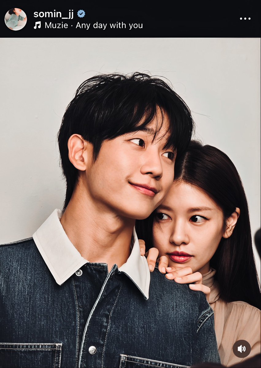 rupuu19's tweet image. From “what we are” to “any day with you” 🫠

#LoveNextDoor #JungHaeIn #JungSoMin