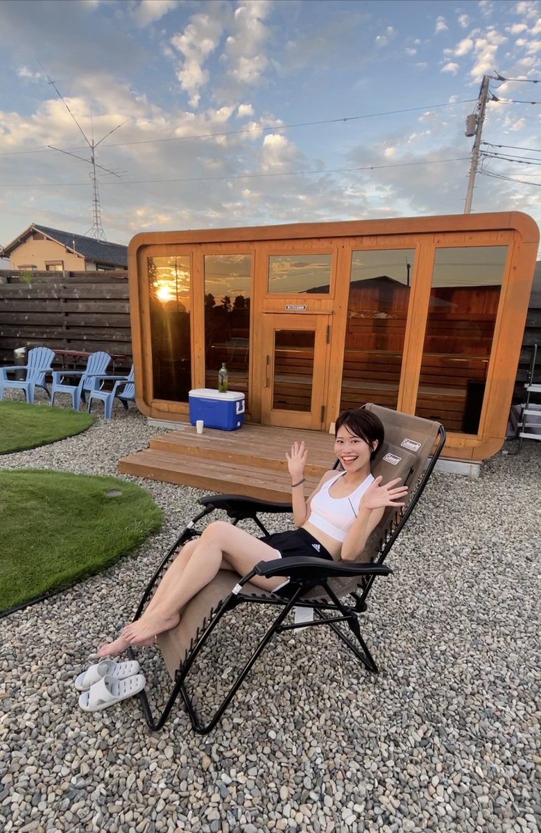 sunggyu11's tweet photo. 【サウナ🧖♀️ SAUNEA浦和】in浦和
@saunea_jp さんに行ってきました🧖💞!
大きなサウナ🧖♀️と水風呂🛀に
キッチンスペースなどもあり、
サウナを楽しみながら夏はBBQ🍖なども
できる施設!❣️
手ぶらで行っても楽しめる🎵
#PR @saunea_jp #SAUNEA #サウネア #SAUNEA浦和 #アウトドアサウナ https://t.co/djd1J2qAkI