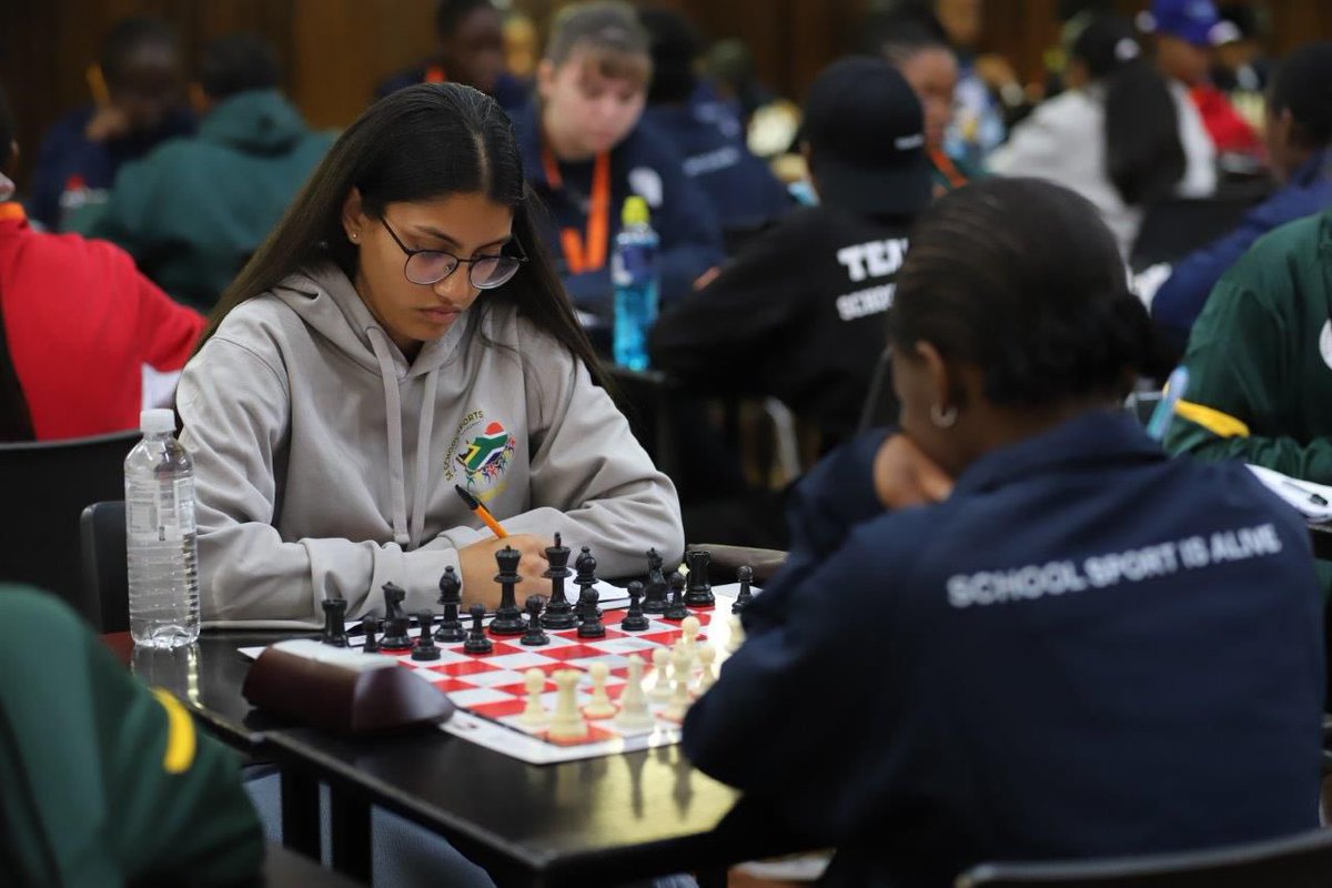 SportArtsCultur's tweet image. It’s Lit here in Eastern Cape as chess players showcase their mind bending talents

Where: Gqeberha,Hoerskool Cillie
Date: 27 -28 September 2024

#InspiringANationOfWinners 
#SchoolSports
#NSSC