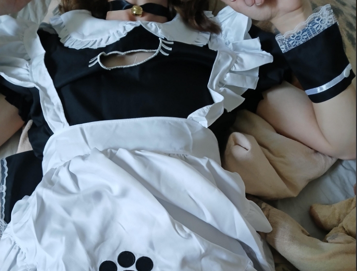 GwenWinKitty's tweet photo. @HazeSteele @ManyVids If we reach our stream goals, you might even get to see me in my new maid outfit. https://t.co/QRVv6fUN5g