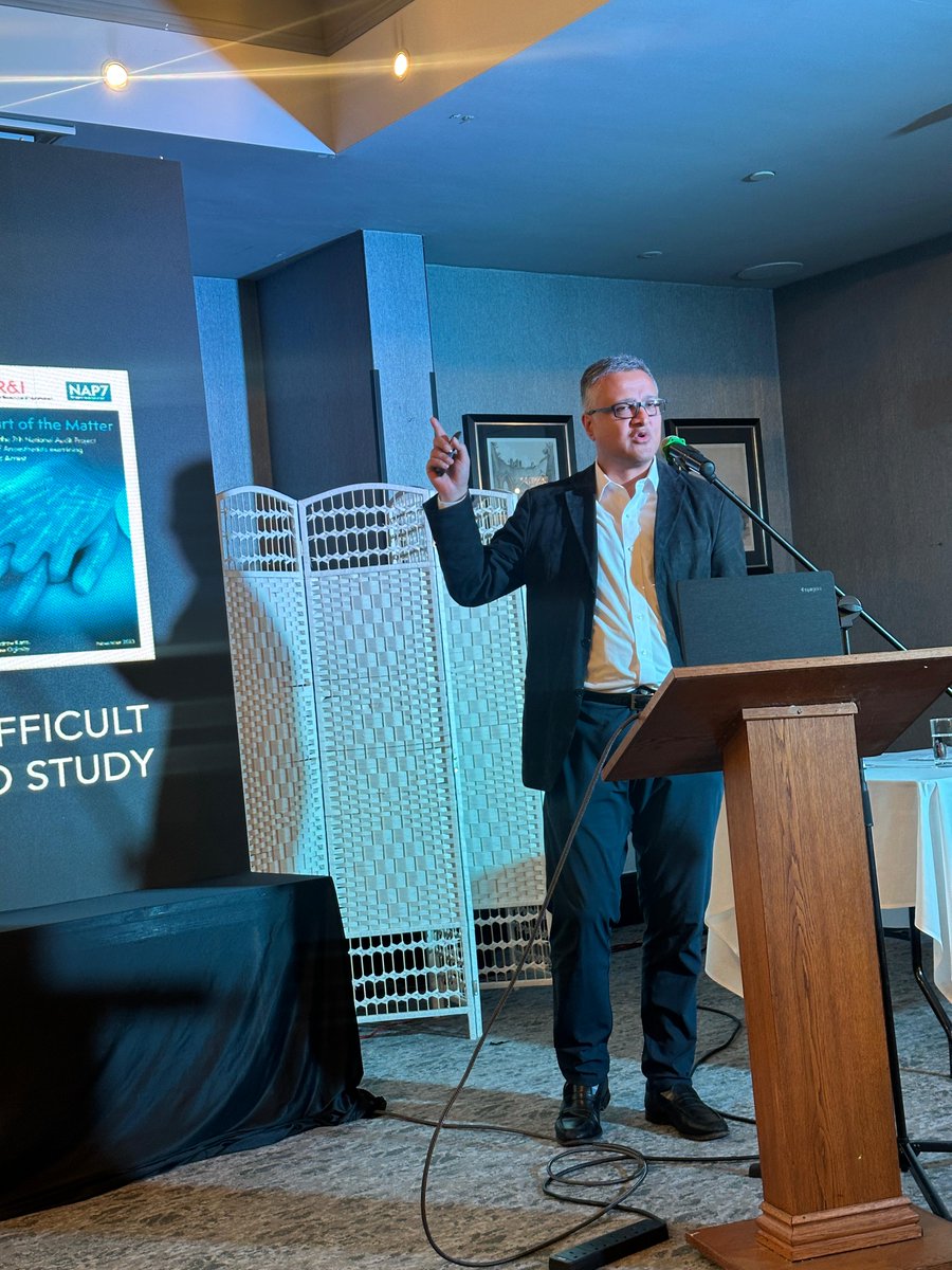 BAOIA_News's tweet photo. Dr. Jasmeet Soar with a detailed review of NAP-7. Key lessons to take forward in improving anaesthetic practice. #BAIOA2024 #NAP7 #PatientSafety https://t.co/hmK7THzi7M