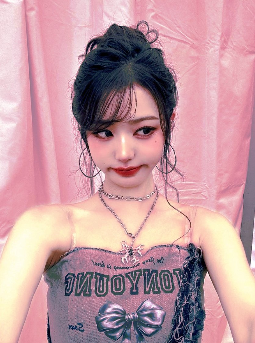 𝓐 deline. tweet media