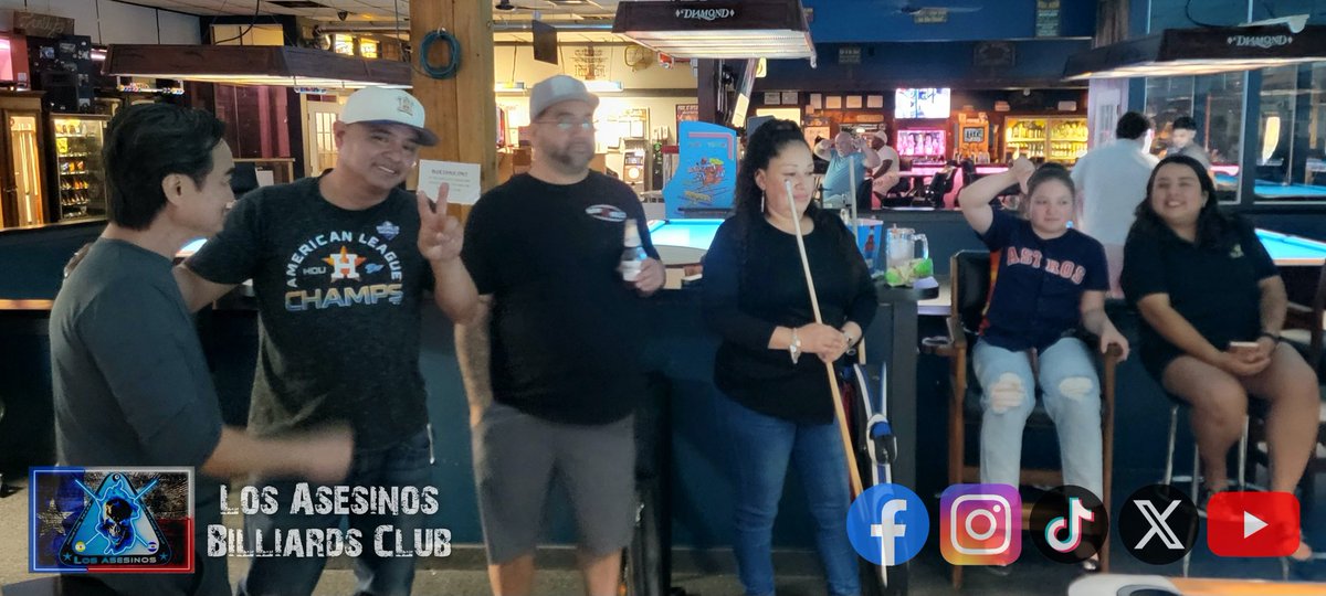 losasesinoshtx's tweet photo. Wednesday night league with Los Asesinos Billiards Club at Bogies Billiards &amp; Sports Bar.

#losasesinosbilliardsclub #bogiesbilliardsandsportsbar #hillbillybilliards #roofersinc #billiardsclub #funtimeswithfriends #houston #texas https://t.co/Yd88HwmnoS