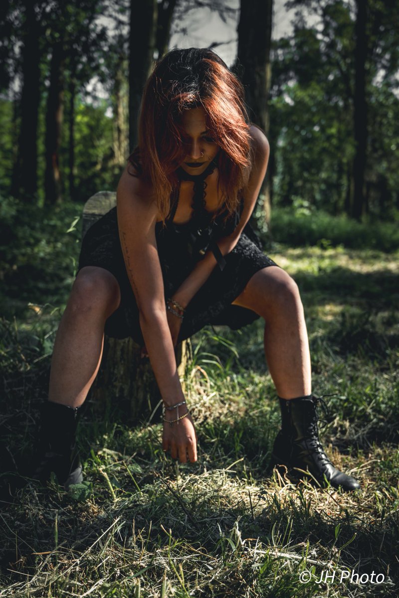 JH_Photo5's tweet photo. Model: Damiana

#nikon #nikonz7II #portrait #photo #gothic #gothicgirl #nature https://t.co/B6QeuiIDXX