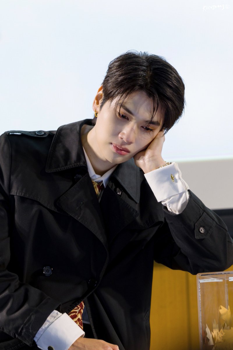 uaoaus2's tweet photo. 🥲🤍
FALLING FOR DUNK
#DayDreamwithDUNK
@dunknatachai #dunknatachai https://t.co/0B2maqWhUT