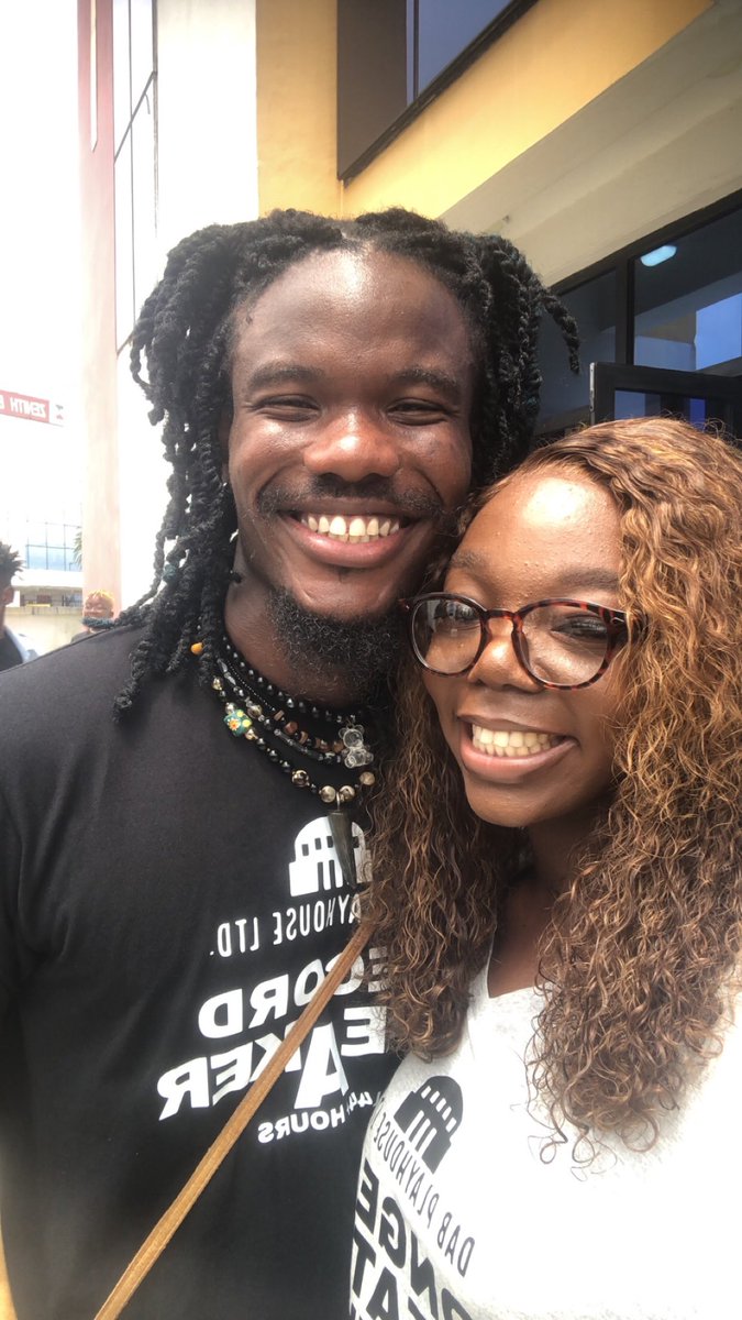 lilmama_jojoe's tweet photo. History has its eyes on us. 22hours 47minutes already.
#longesttheatremarathon #dabplayhouse #calabar #mrbadydehherexoEP #danbello #verydarkman #BDOat70 #papa #falz #happy70th #ckayinmybed #thingsfallapart #chinwe #declareirevresult https://t.co/eOJpJl9nmG