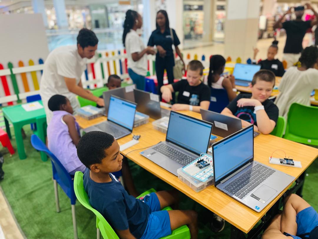 DebmarineN's tweet photo. 🌍 Join us today at for the *Debmarine I Love STEAM* activation from 10:00-16:00! It’s a fantastic opportunity for kids to explore science through play and creativity. Let’s inspire those young minds! 🌟👩🔬 #ILoveSTEAM #FutureInnovators #DebmarineNamibia #Mindsinaction https://t.co/ZR5J3n0J8U