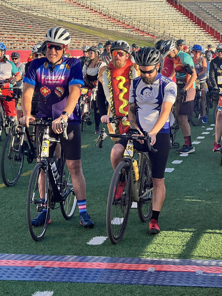 UNM Comprehensive Cancer Center tweet media