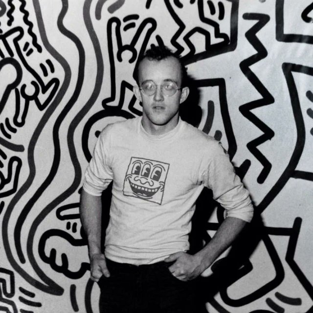 RIXSN81's tweet photo. @gunsnrosesgirl3 looks like what Keith Haring did in the 1980ies.... https://t.co/XjT1OgtRpi