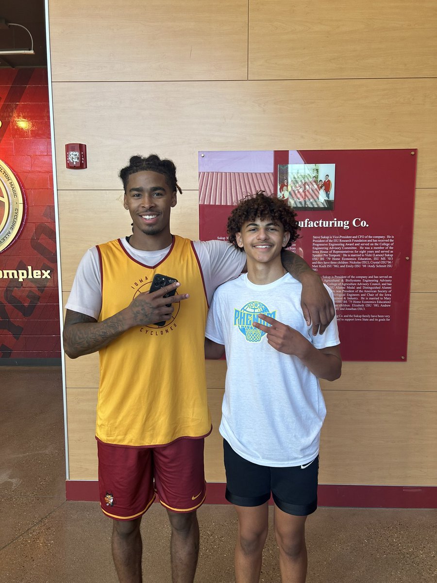 Quinton Daye (@quintondaye11) on Twitter photo Thank you <a href="/CycloneMBB/">Iowa State Men’s Basketball</a> for allowing me to watch practice and shoot around afterwards. Thank you <a href="/kg2times/">Ke 🖤...</a> for taking the time to take a pic and talk to me. Good luck <a href="/CycloneMBB/">Iowa State Men’s Basketball</a>. GO CYCLONES! Thank you <a href="/CycloneMBB/">Iowa State Men’s Basketball</a> for allowing me to watch practice and shoot around afterwards. Thank you <a href="/kg2times/">Ke 🖤...</a> for taking the time to take a pic and talk to me. Good luck <a href="/CycloneMBB/">Iowa State Men’s Basketball</a>. GO CYCLONES!
