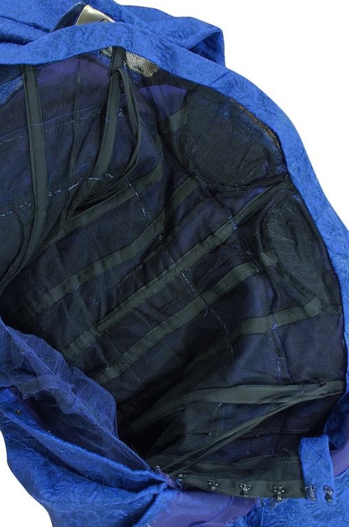 OgLakyn's tweet photo. The thing about couture gowns is that they’re not just beautiful on the outside, they also have internal structure meant to support and sometimes shape the body wearing it. You’re not supposed to need anything else. No bra, no corset, no shapewear. The dress does the work. https://t.co/nS9LCk8oHy