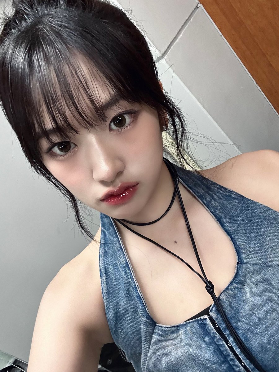 timetoanyujin's tweet photo. 230929 IVE_twt twitter
-
즐거운 추석 보내요💙
-
#아이브 #IVE #안유진 #AnYujin
#0929의_안유진 https://t.co/mqeWocTxaL