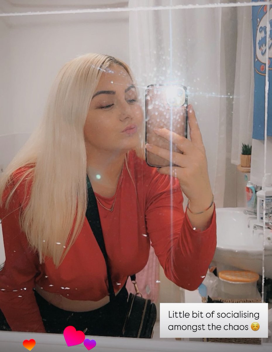 P_Stubbs14's tweet image. Socialising as and when I can 😂☺️ #workaholic #UTC