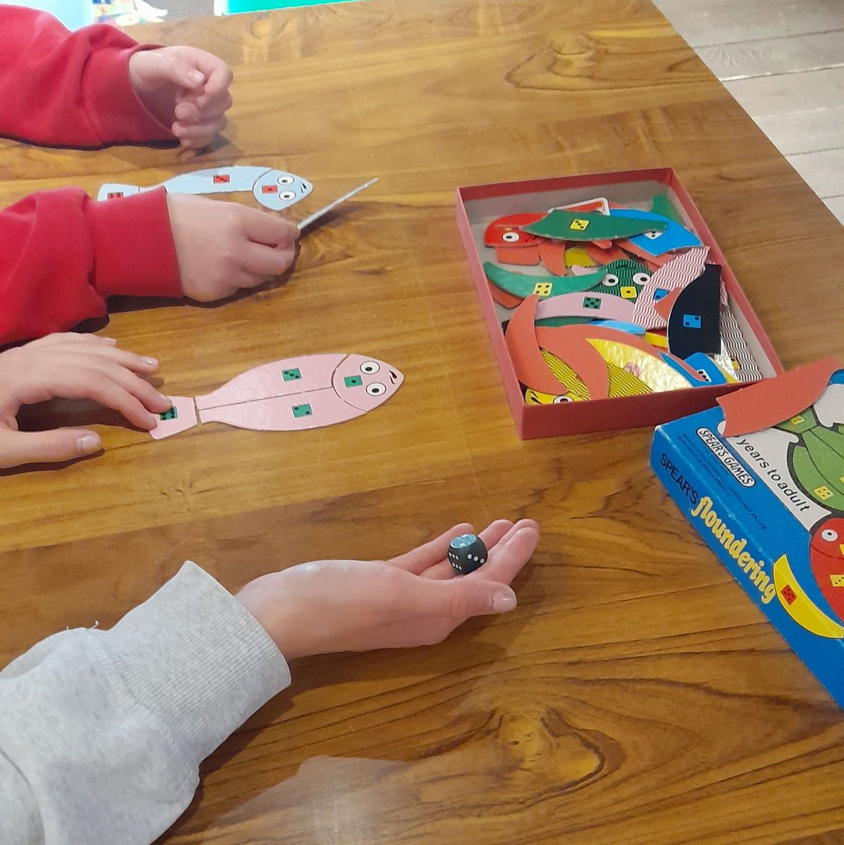 scotfishmuseum's tweet image. Drop in between 3.15pm and 4.30pm - email jen@scotfishmuseum.org for more info. or to let us know you are coming - booking not essential - optional suggested donation of £1 towards materials and refreshments  #anstruther #afterschool #whatsonforkids #community