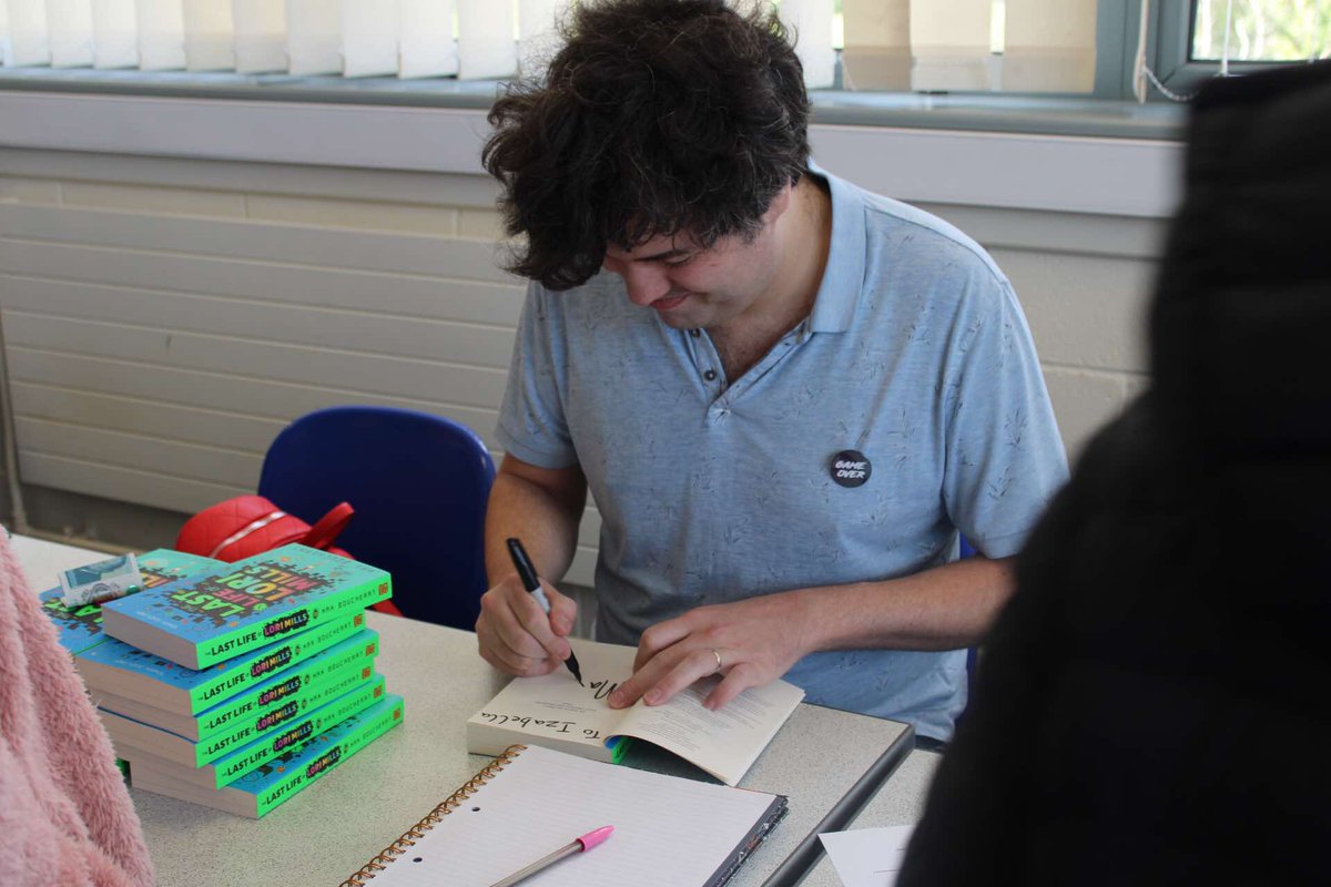 _L_MO's tweet photo. Huge thank you to Max Boucherat for joining us at the latest #RCT Writing Squad. We loved hearing extracts from The Last Life of Lori Mills, and creating some fantastic sounding ghosts and monsters! ๐ฎ๐น๐
@GartholwgLLC #TheLastLifeOfLoriMills #youngwriters #UKMG https://t.co/3KGBUuUccx