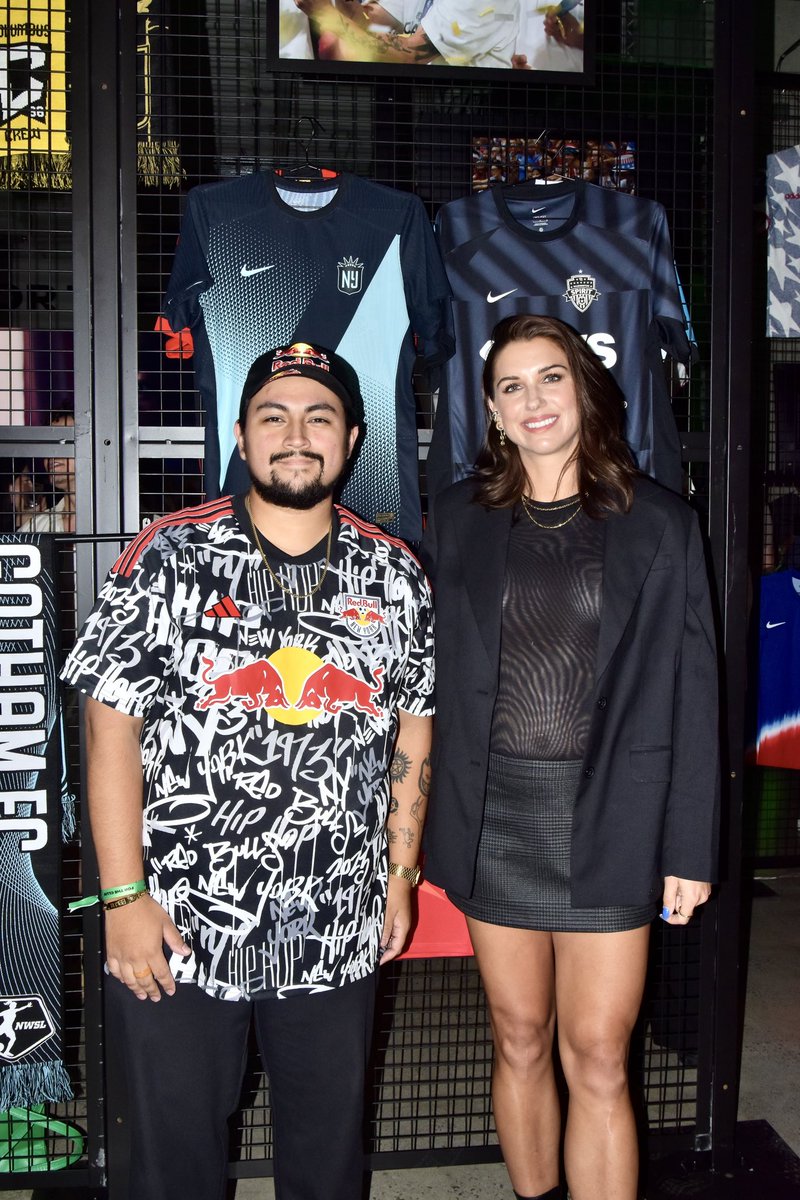 WillDaCreator's tweet photo. Legends of the game 💚@ronaldinho @alexmorgan13 @clint_dempsey @mmoralezoficial @cristofernandez.mx @easportsfc @playstation @redbull #fc25 #fortheclub #eafc25 #eafc #easports #playstation #playstation5 #redbull #newyorkredbulls #nyrb #adidasfootball #soccerbible #nyc https://t.co/FVh4tKVh8z