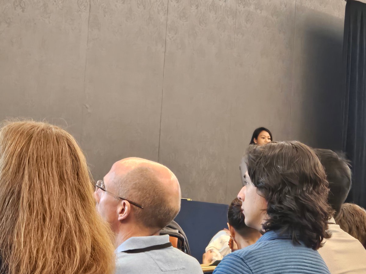 z_baram's tweet image. At the exuberant #Flux @FluxSociety meeting i baltimore, felicia hardy slaying it in her thesis award talk@dylanggee #stress