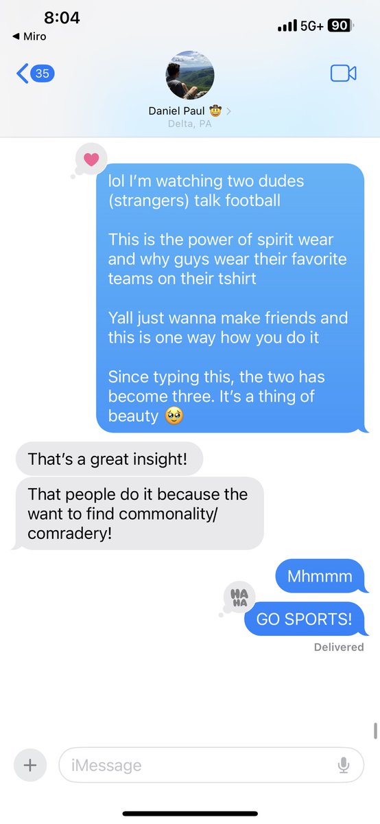 jennriee's tweet photo. Spirit Wear brings us together 
🥹🏈✨
@CollegeGameDay @NFL @Ravens @GamecockFB #ThePowerOfSport https://t.co/yeeSPfUVrM