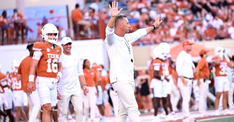 InsideTexas's tweet photo. .@josephcook89's THREE KEYS to a Longhorns win over the Mississippi State Bulldogs (FREE): https://t.co/2oEZJg1rpd https://t.co/RXNYNfPFvo