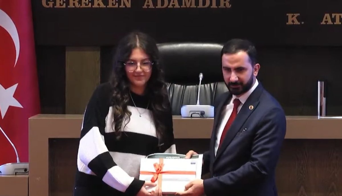Keçiören Fen Lisesi (@kaafl06) on Twitter photo Öğrencimiz B.D.SALUK, Türk Dünyası Parlamenterler Vakfının düzenlediği 3. Uluslararası “Ahilik ve Ahi Evran” Konulu Deneme Yarışmasında Türk dünyası 1.si olmuştur. Öğrencimizi tebrik ediyor, başarılar diliyoruz.<a href="/KeciorenMEM/">Keçiören İlçe Milli Eğitim Müdürlüğü</a> <a href="/MemAnkara/">Ankara İl Millî Eğitim Müdürlüğü</a> <a href="/kocakysr/">Yaşar Koçak</a> <a href="/mkaradag79/">Murat Karadağ</a> Öğrencimiz B.D.SALUK, Türk Dünyası Parlamenterler Vakfının düzenlediği 3. Uluslararası “Ahilik ve Ahi Evran” Konulu Deneme Yarışmasında Türk dünyası 1.si olmuştur. Öğrencimizi tebrik ediyor, başarılar diliyoruz.<a href="/KeciorenMEM/">Keçiören İlçe Milli Eğitim Müdürlüğü</a> <a href="/MemAnkara/">Ankara İl Millî Eğitim Müdürlüğü</a> <a href="/kocakysr/">Yaşar Koçak</a> <a href="/mkaradag79/">Murat Karadağ</a>