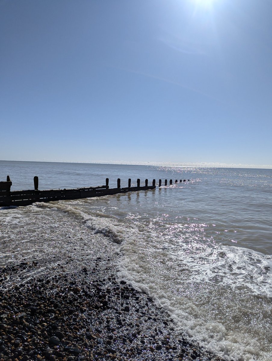 rjgarry's tweet photo. Loved having breakfast down at the beach this morning #beach #beachvibes #autumn2024 #Autumnvibes https://t.co/sW0IeeZFj5
