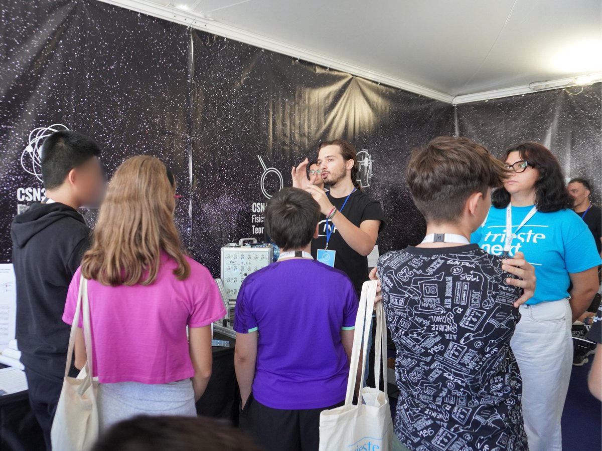 SISSA Medialab tweet media