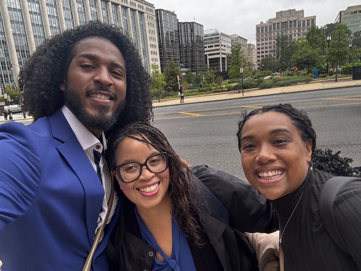 Feeling blessed to be in commuity with Erin Whalen (<a href="/ThAtBlxicAn/">Erin Whalen</a>) and Nikki Wallace(<a href="/nwallacecxh/">Nikki Wallace</a>). They are national trailblazers in education and get incredible results for ALL kids. Proud to call them friends. Iron sharpens iron—and this crew makes me better! 💪🏽✊🏽