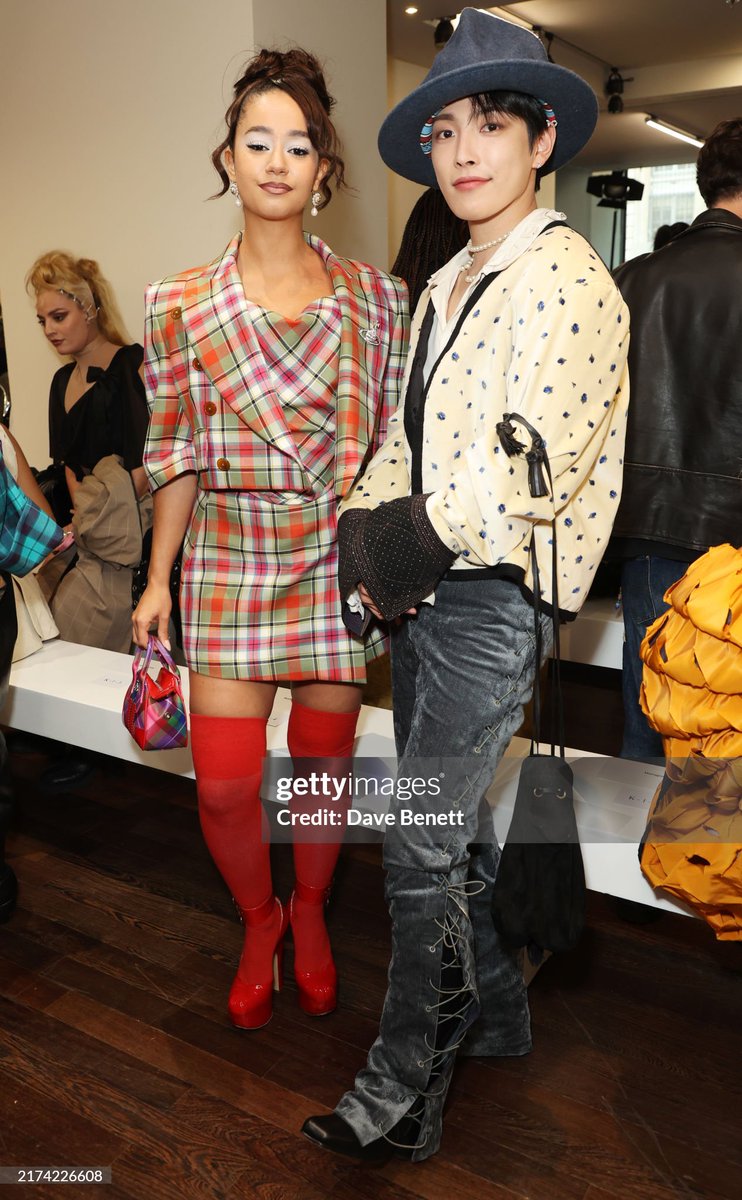 [📷] Hongjoong with Haley Williams of Paramore, Mia Kong and Lena Mahfouf aka Lena Situations attend the Andreas Kronthaler for Vivienne Westwood show during Paris Fashion Week Womenswear Spring-Summer 2025 on September 28, 2024 in Paris, France. 

(Photo by Hoda Davaine/Dave