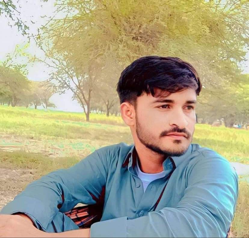 zahrbaloch23's tweet image. گوادر سے چار نوجوان پاکستانی فورسز کے ہاتھوں جبری گمشدگی کا شکار۔
اطلاعات کے مطابق 27 ستمبر کی رات کو گوادر سے دودا خالد، معراج نور بخش، ایوب  حمزہ اور  اعجاز حسین کو جبری طور پر لاپتہ کیا۔
#EndEnforcedDisappearnces 
#StopBalochGenocide