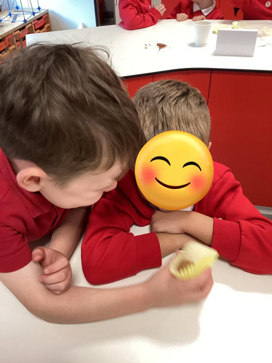 During our science session we investigated whether our sense of smell was better when we couldn’t see. #harrowgateacademy #harrowgateSTEM