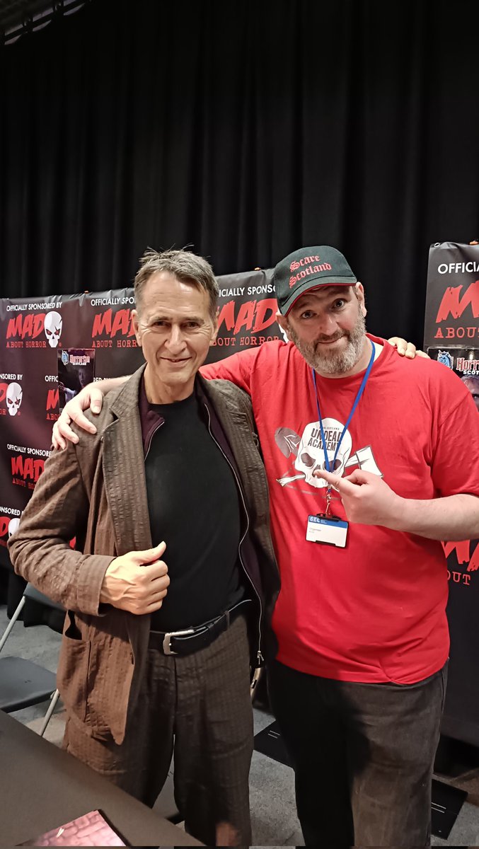 Big_stevied1000's tweet photo. Met Marcus Gilbert from Army Of Darkness while working at Horrorcon at the SEC in Glasgow. Absolute gent of a guy. He didnt call me a loud mouthed braggard though. #armyofdarkness #lordarthur #EvilDead #marcusgilbert https://t.co/YFFBzd4jqi