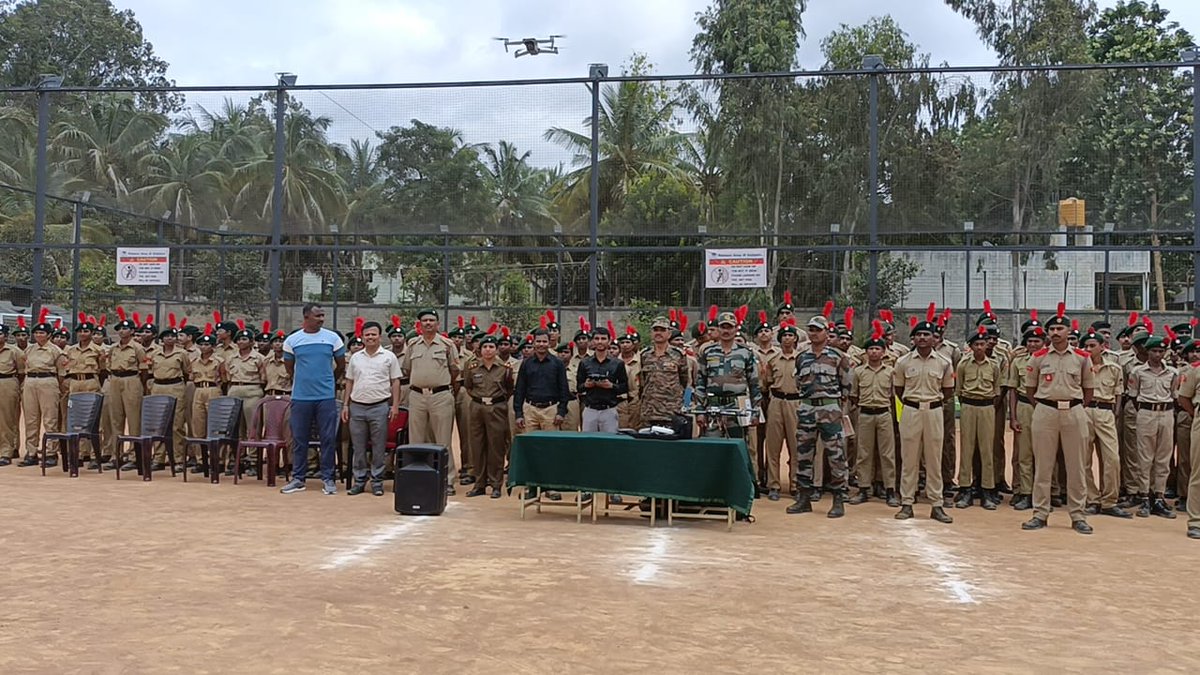 shaurya_trust's tweet photo. "Wings of Knowledge: Soaring through Drone Education!"
Made to learn the basics of flight, preflight, mission planning techniques and progress to advanced skilled maneuvers
#ncb #ncc #nccindia #ncbindia  #narcotics  #narcoticscontrolbureau
#ncbkarnatakabangalore #ncb
#DRDO #ARMY https://t.co/J2UwXsg2b2